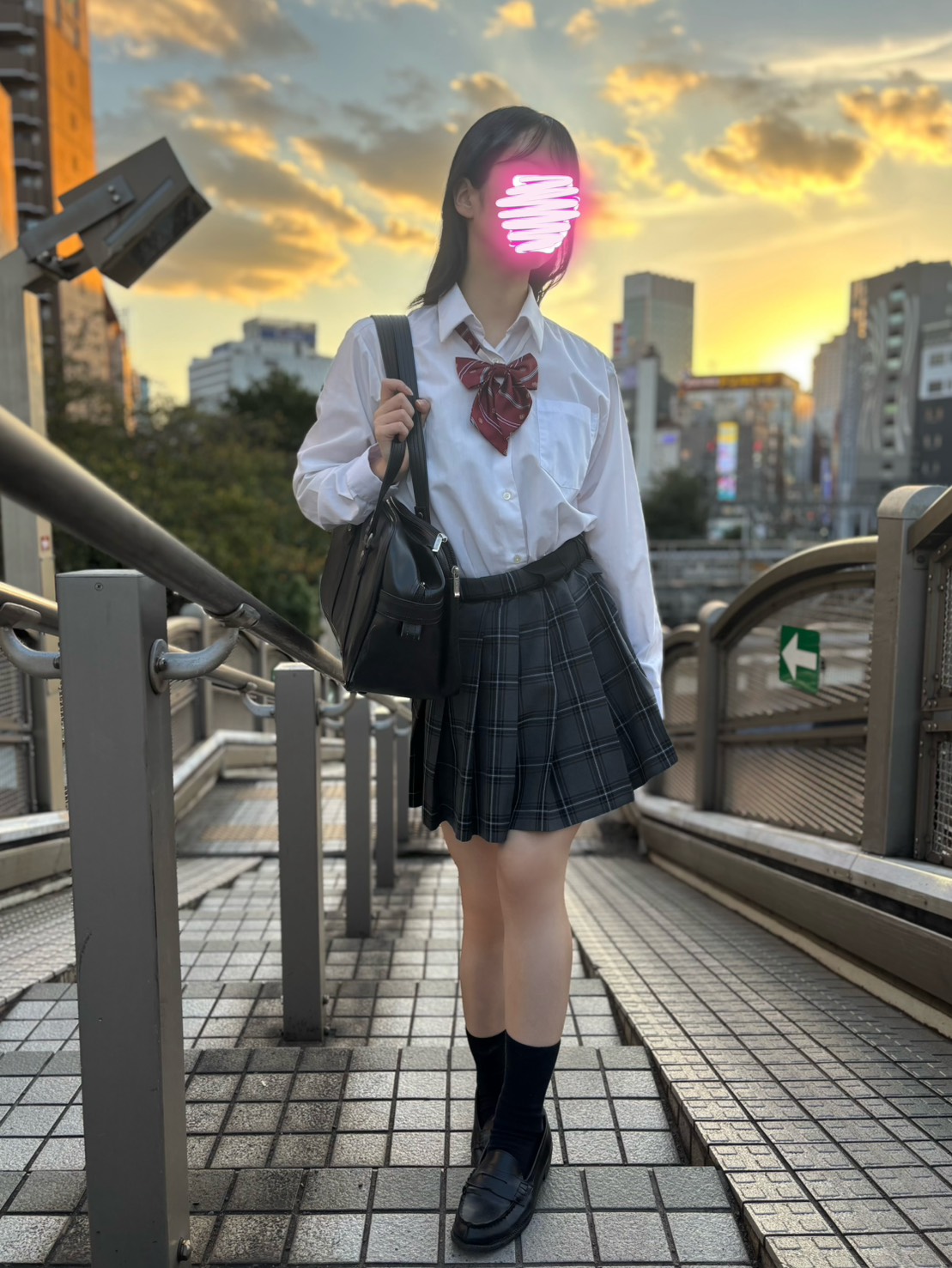 小松りりな